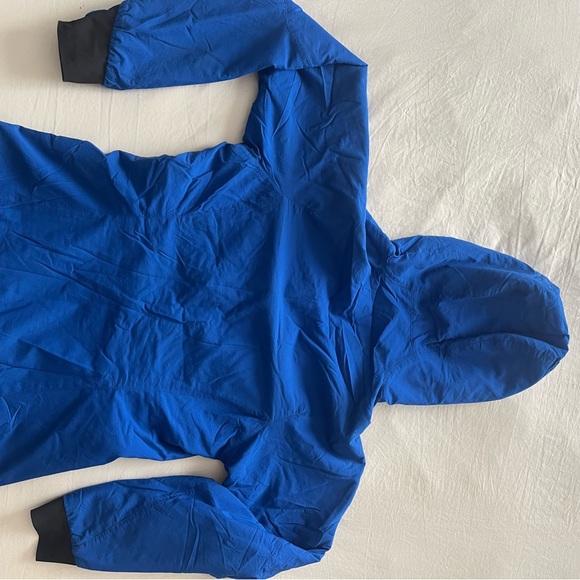 Patagonia women’s nano-air light hoody - Picture 8 of 8
